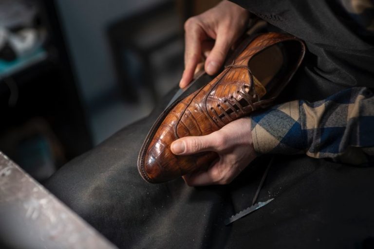 The Art of Custom Shoe Tailoring